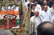 Thousands join Atal Bihari Vajpayees final journey; PM Modi, entire Union Cabinet walks